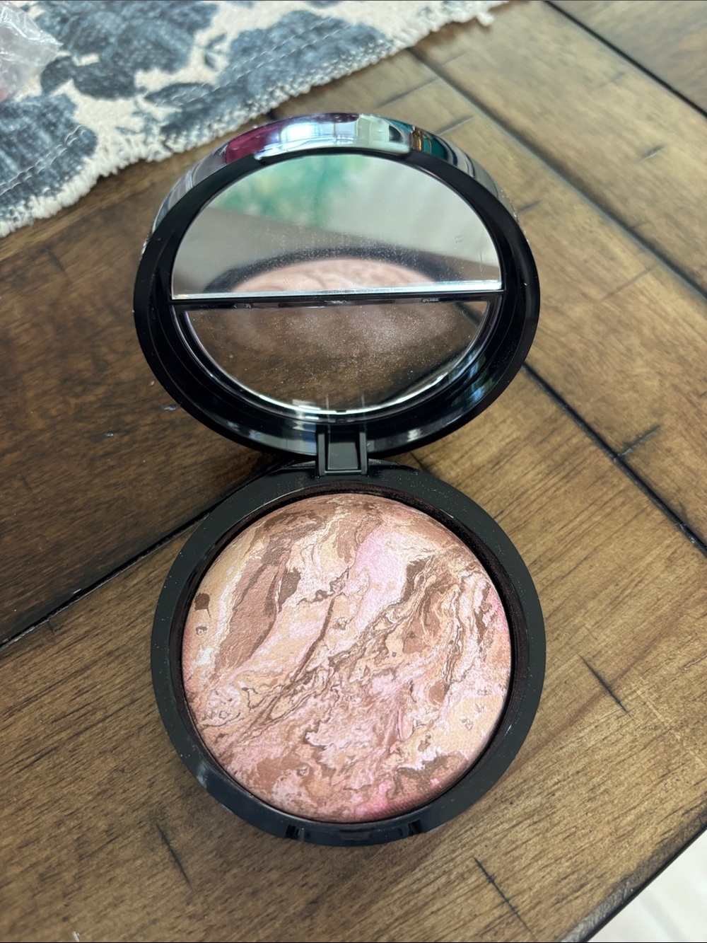 Laura Geller Bronze-N-Brighten Bronzer - Medium